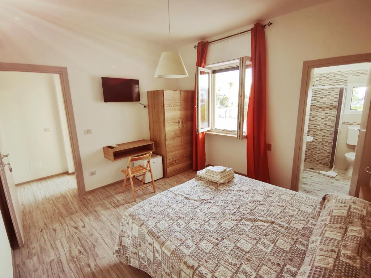 Via Alessandria Hotel Racale Ngoại thất bức ảnh