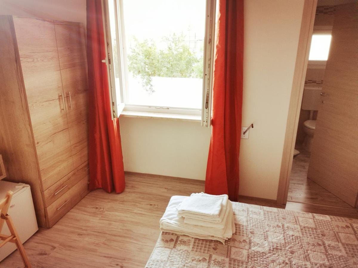 Via Alessandria Hotel Racale Ngoại thất bức ảnh